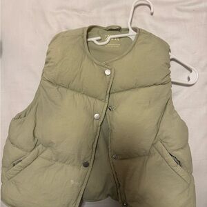 Zara Green Puffer Vest 2T